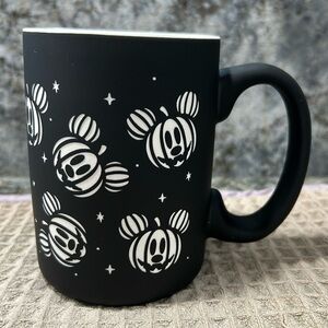 NWT Disney Mickey Mouse Jack O Lantern Mug